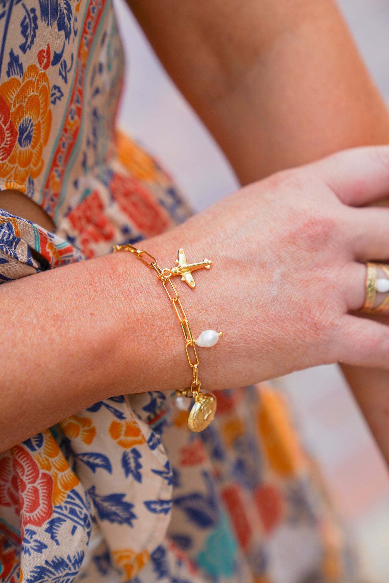 CZ LET THE WORLD GO ROUND BRACELET