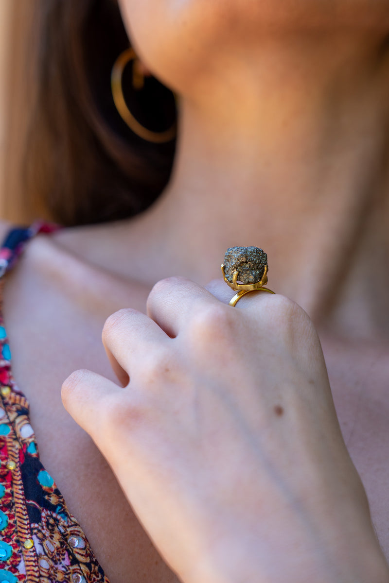 Dasha Hematite Ring | Shop Bali Queen