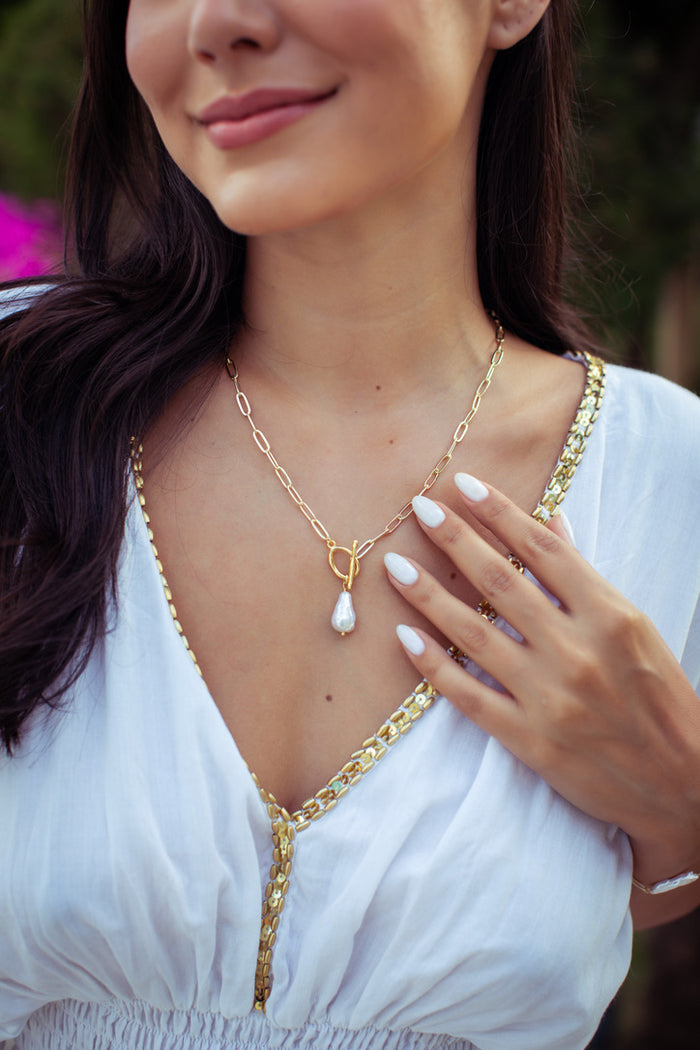 La Perla Oval Link Toggle Necklace