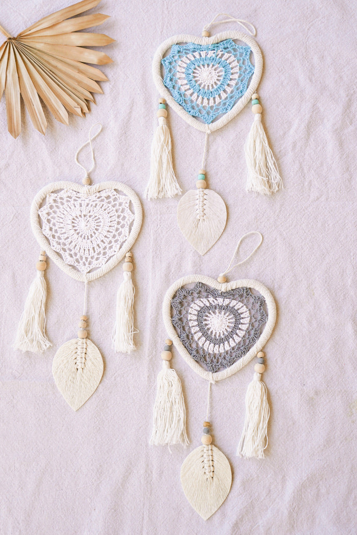 Macrame Heart w/ Bai Leaf Dreamcatcher