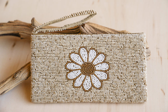 Beach Daisy Beaded Clutch