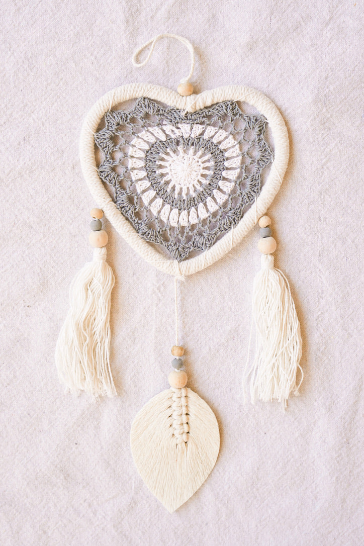 Macrame Heart w/ Bai Leaf Dreamcatcher