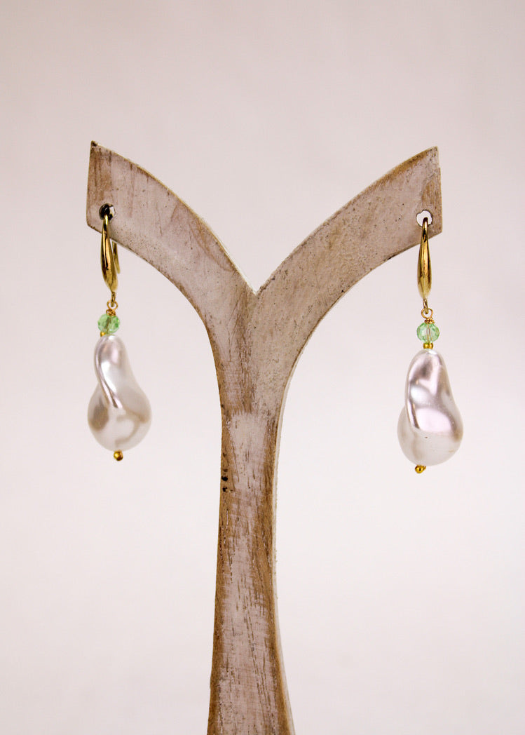 Grandma Pearl Earrings