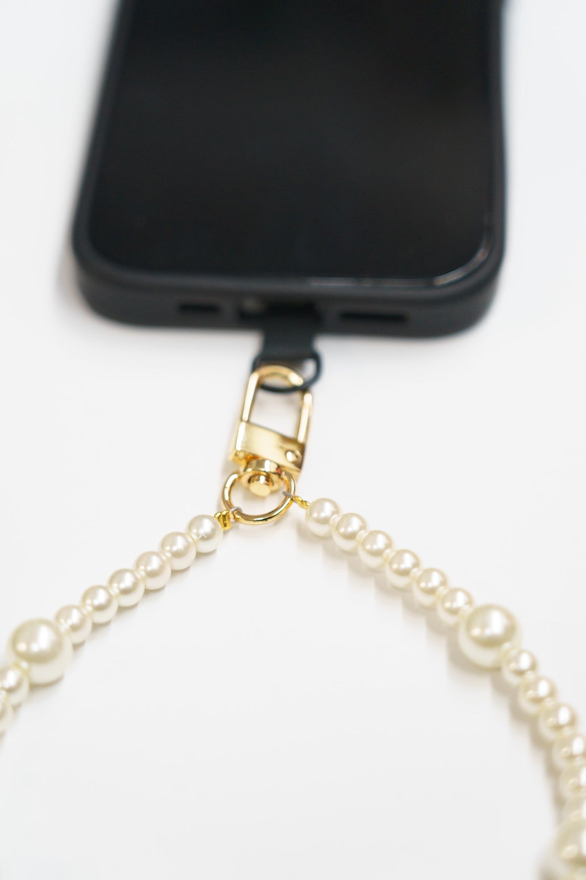 Pearl Resort Phone Wristlet | Shop Bali Queen