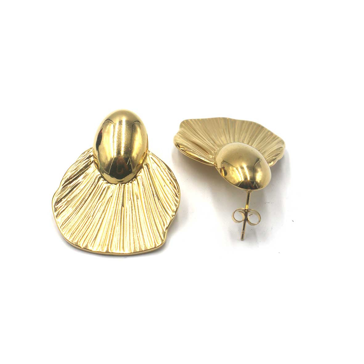 Shell Fan Stud Earrings