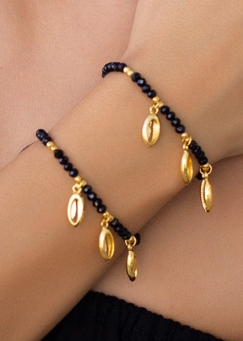 Golden 3 Cowrie Pull Bracelet