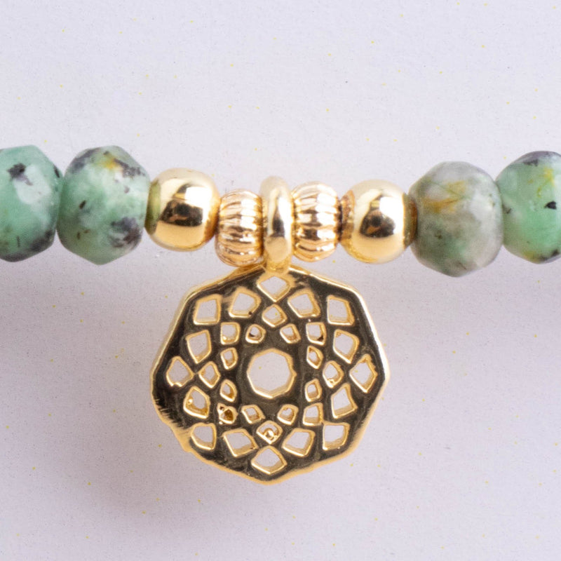 Medallion Stone Pull Bracelet | Shop Bali Queen