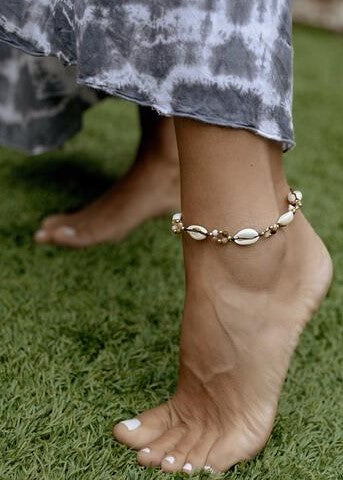 Crystal Cowrie Anklet 4 Pack