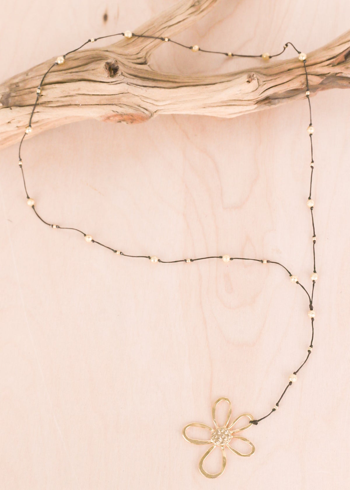 Daisy Gold Alloy Necklace | Shop Bali Queen