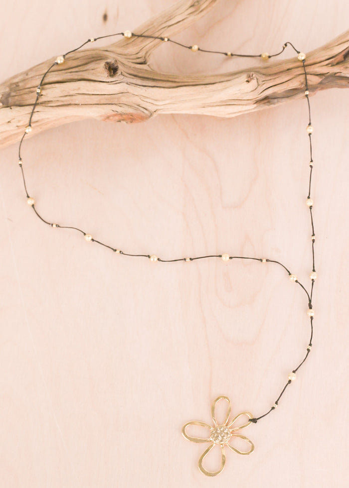Daisy Gold Alloy Necklace | Shop Bali Queen