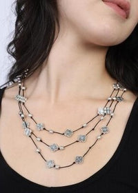 Triple Strand Quatrafoil Alloy Necklace